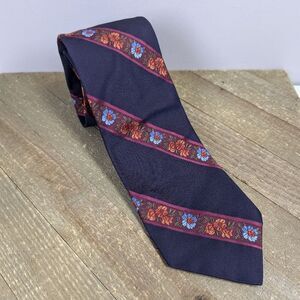 Ted Baker Silk Tie – 3.5” Wide x 57” Long – Navy with Red & Blue Floral Stripe